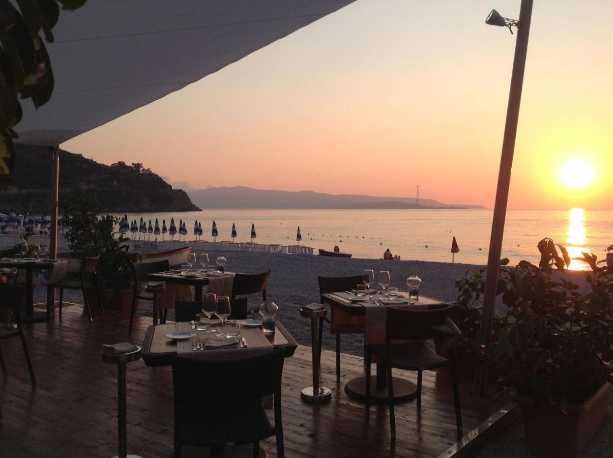 Hotel Palazzo Krataiis Scilla Bagian luar foto